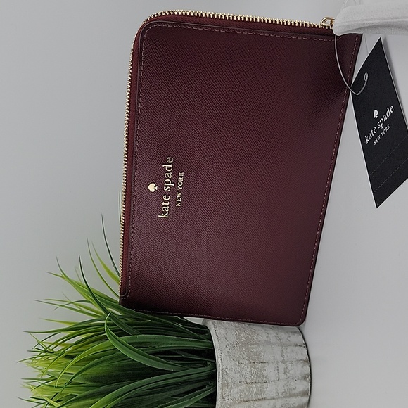 NWT Kate Spade Staci Medium Zip Wristlet Deep Berry - Picture 5 of 8